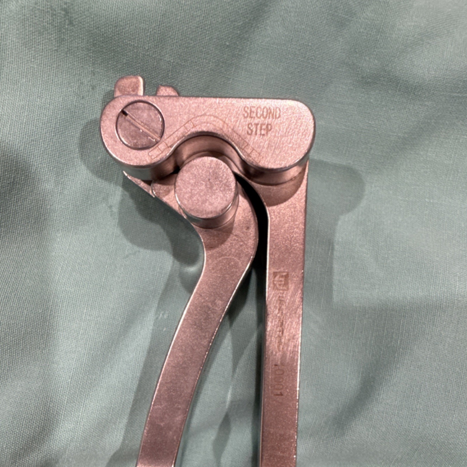 Veterinary Orthopedic Reconstruction Plate Bender Surgical Instrument