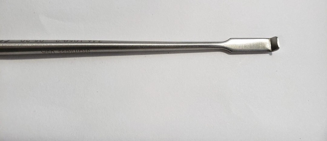 Life Instruments 746-1050-2 Surgical Orthopedic Hess Nerve Retractor 5mm x 90*