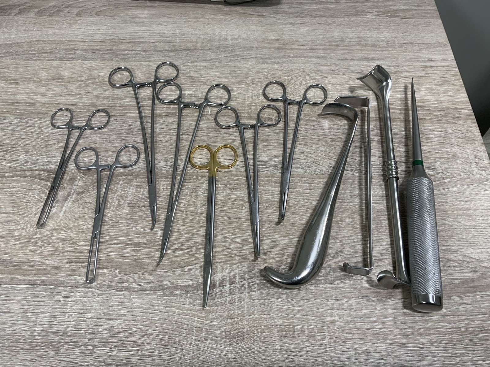 Tendon Repair Surgical Instrument Set