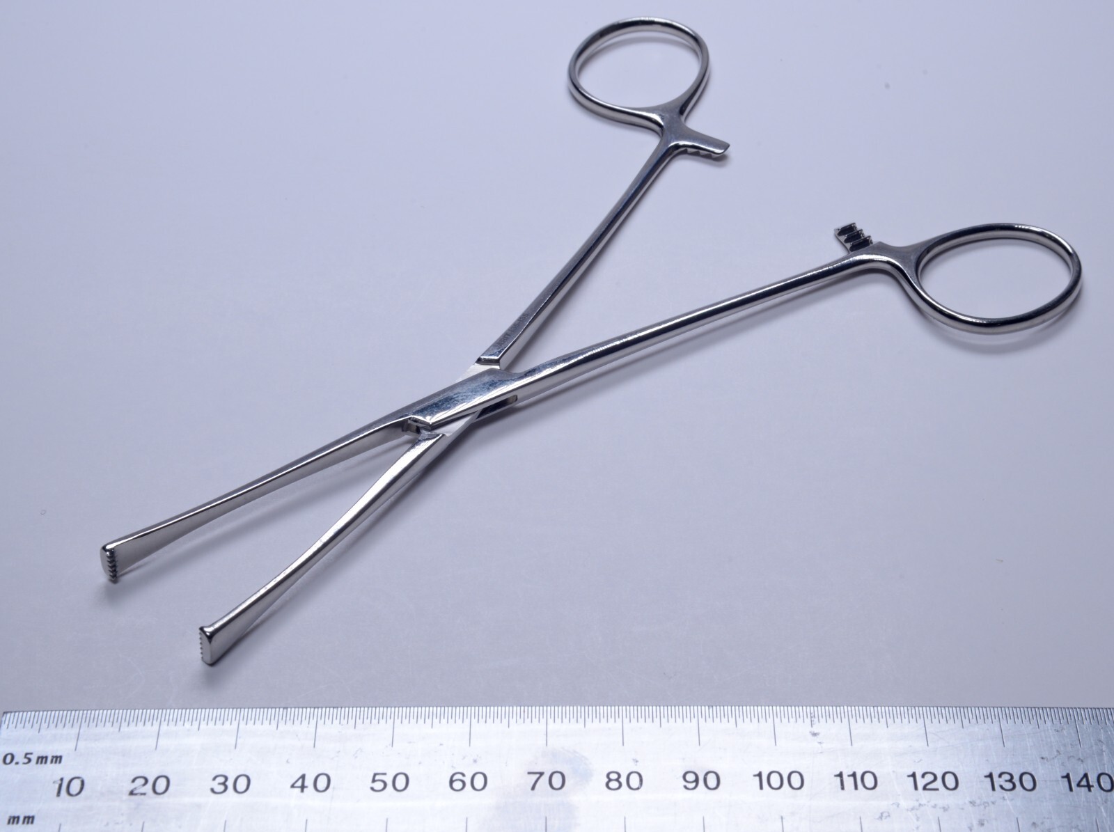 Integra Jarit #135-135 Lockwood Allis Forceps 6¼” Stainless Steel Surgical