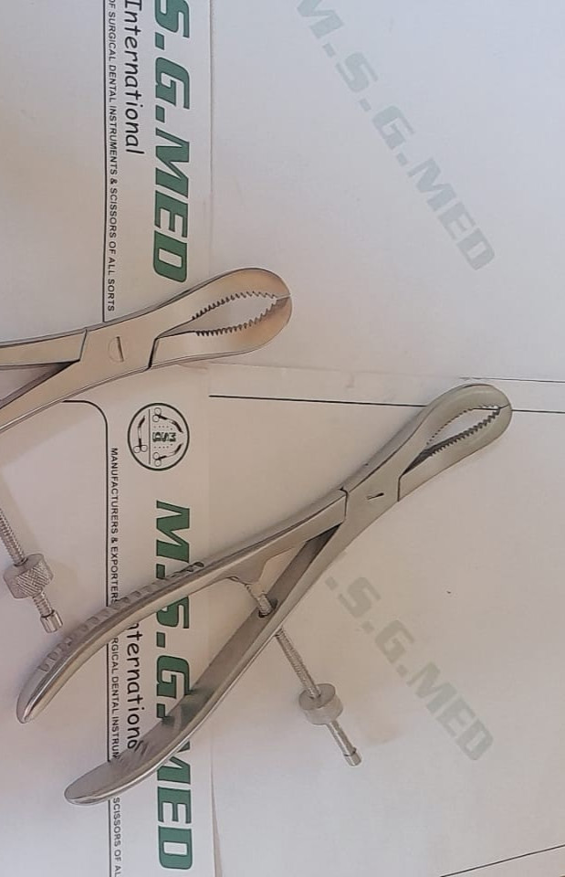 Orthopedic Bone Reduction Holding Forceps Stainless Steel Surgical Instrument
