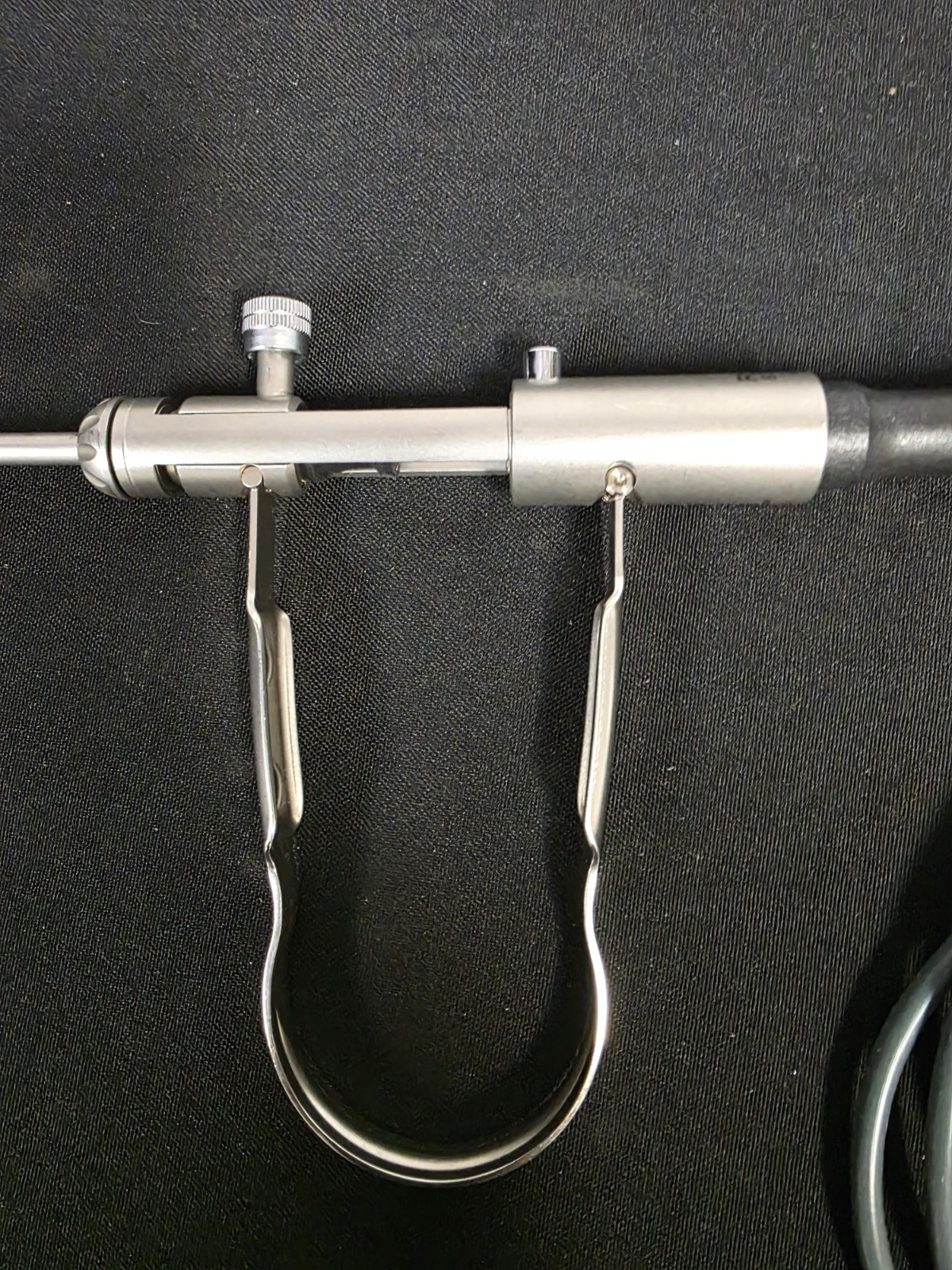 R. Wolf Monopolar Kleppinger Grasper 8393.975, 300mm shaft 8393.925 w/ Cable