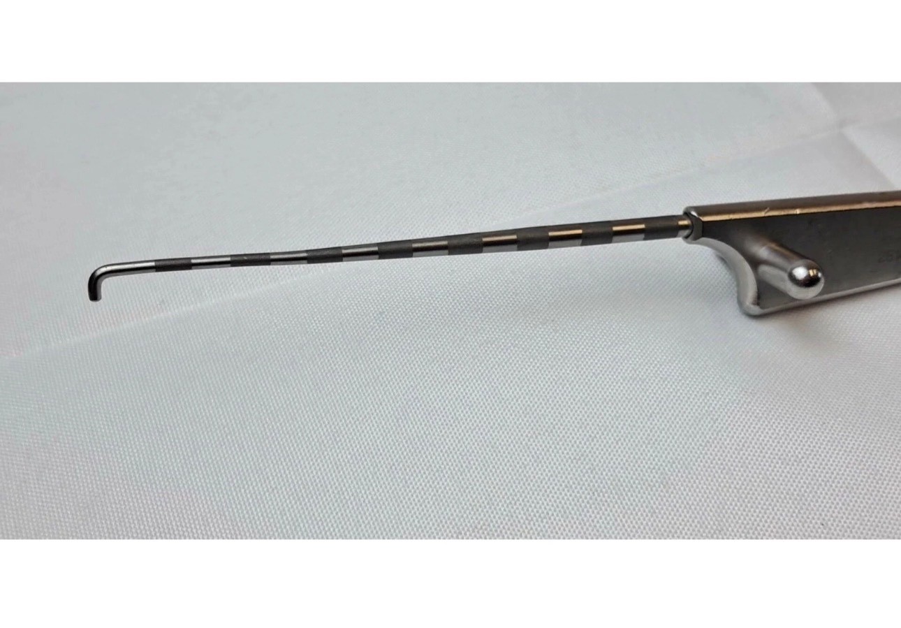 Karl Storz, 28145 V, 4mm Arthroscopic Probe with Hook orthopedic ( IN STOCK )