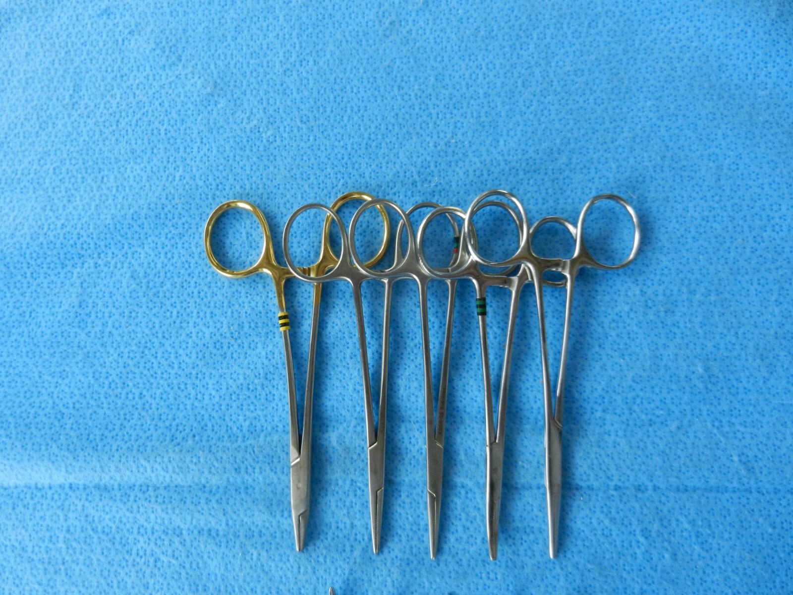 D9028 V. Mueller Codman Aesculap Lot of 10 Straight/Curved Forceps Approx. 12cm