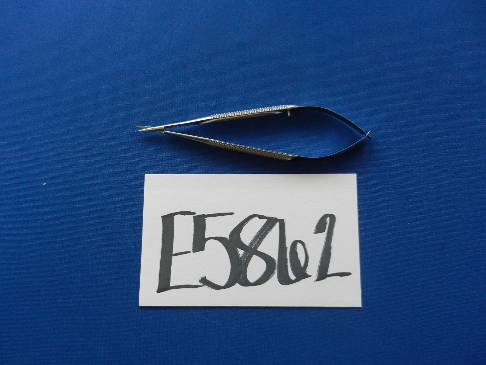 E5862 ASSI SAS-15RV Vannas Straight 8.0mm Pattern Scissors