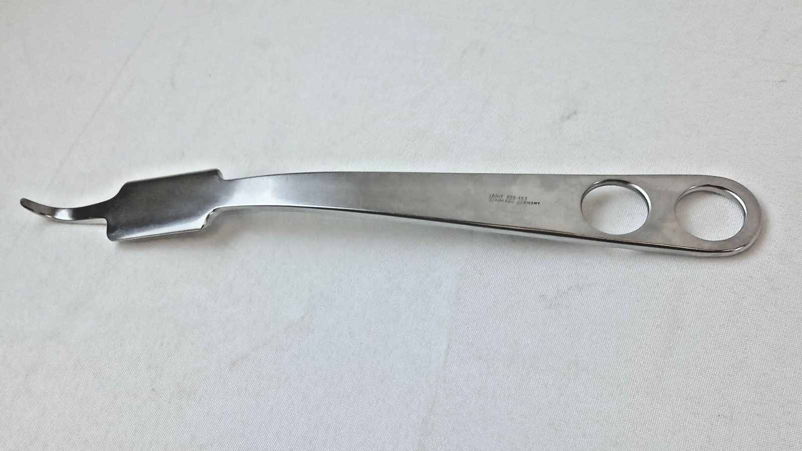 Jarit 225-453 Hohmann Bone Retractor 25mm Wide x 9.25″ Orthopedic