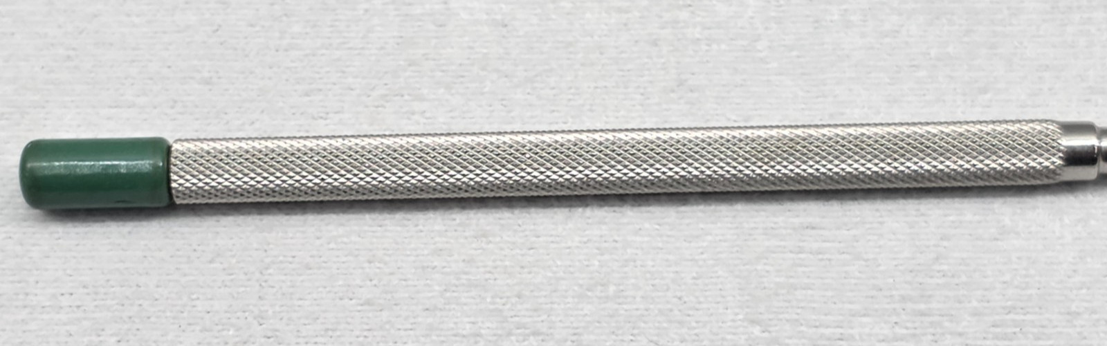 Aesculap BB048R Scalpel Round Handle, micro, 155 mm (6 1/8″)