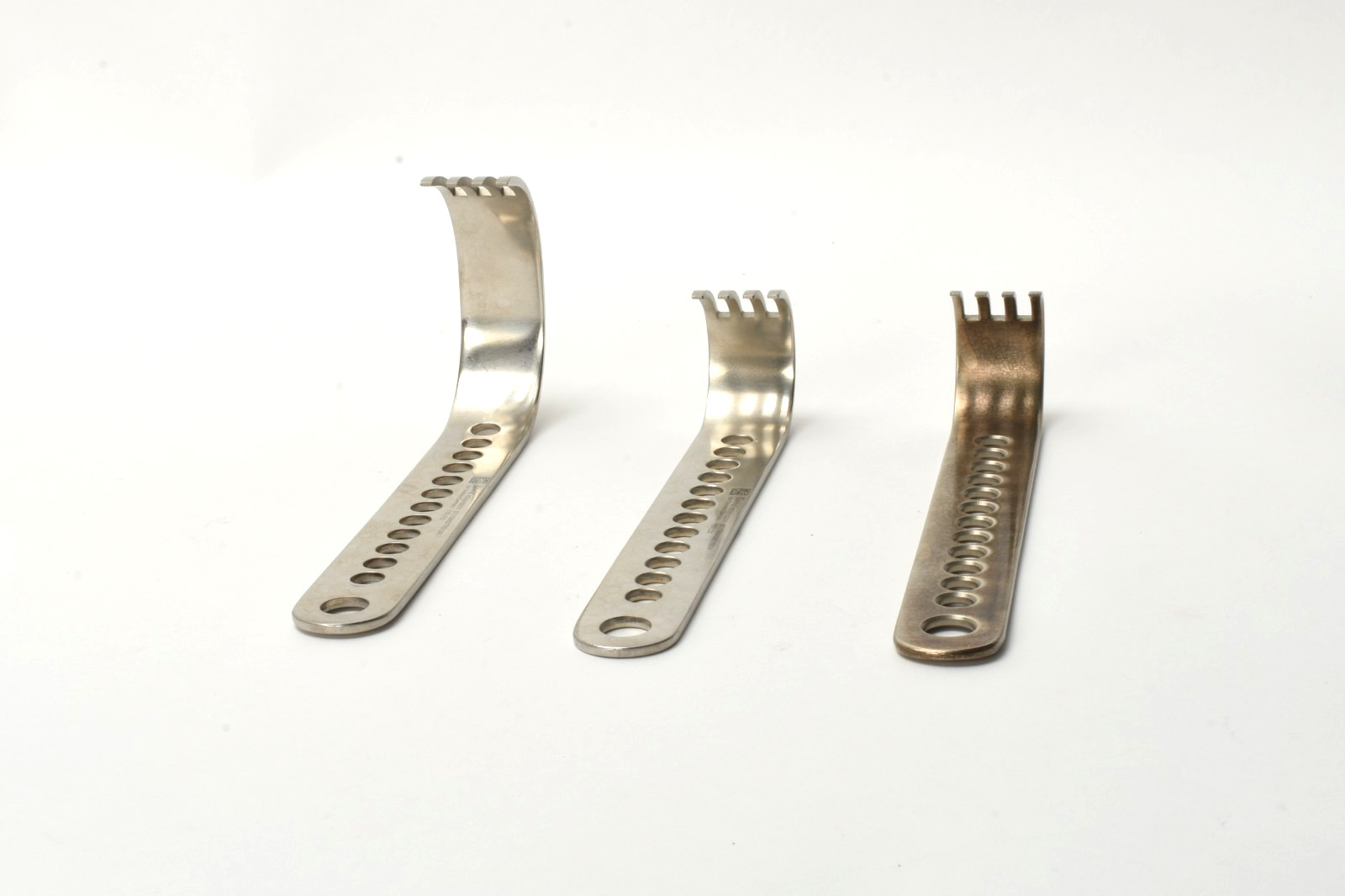Medline Konig MDS8161010 Charnley Retractors Instrument Set