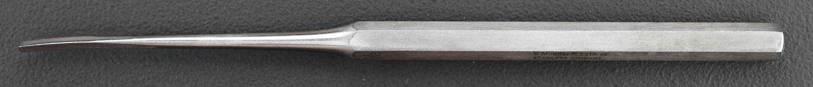 V Mueller OS1079-001 Key Periosteal Elevator, 3.1mm Wide, 17.1 cm