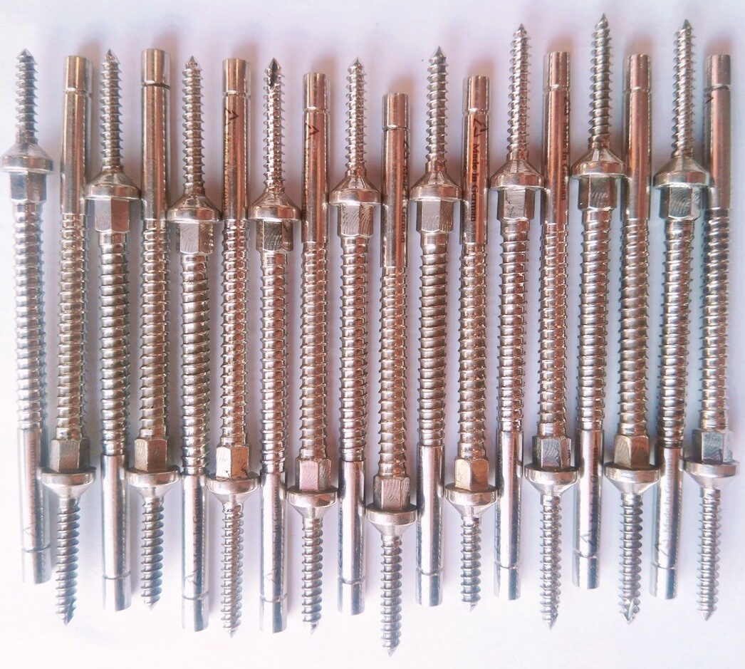 Distraction Screw Each