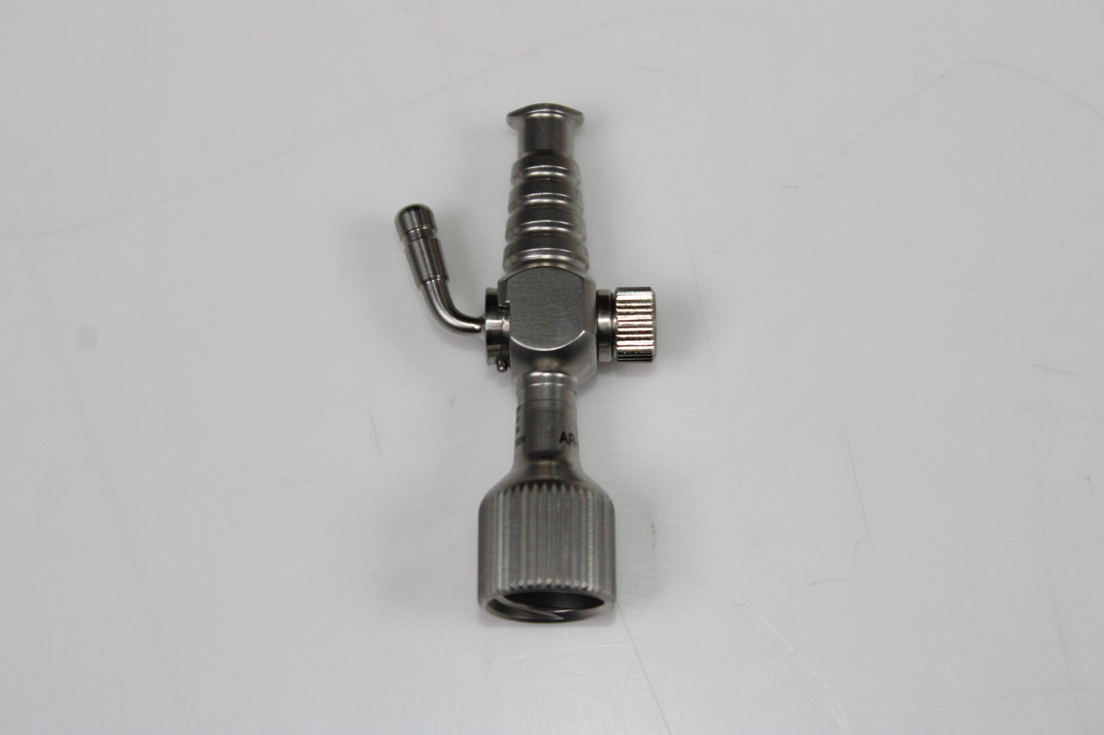 Arthrex AR-3035L Inflow Cannula Adapter w/ Stopcock for 3mm – 6.5mm Cannula