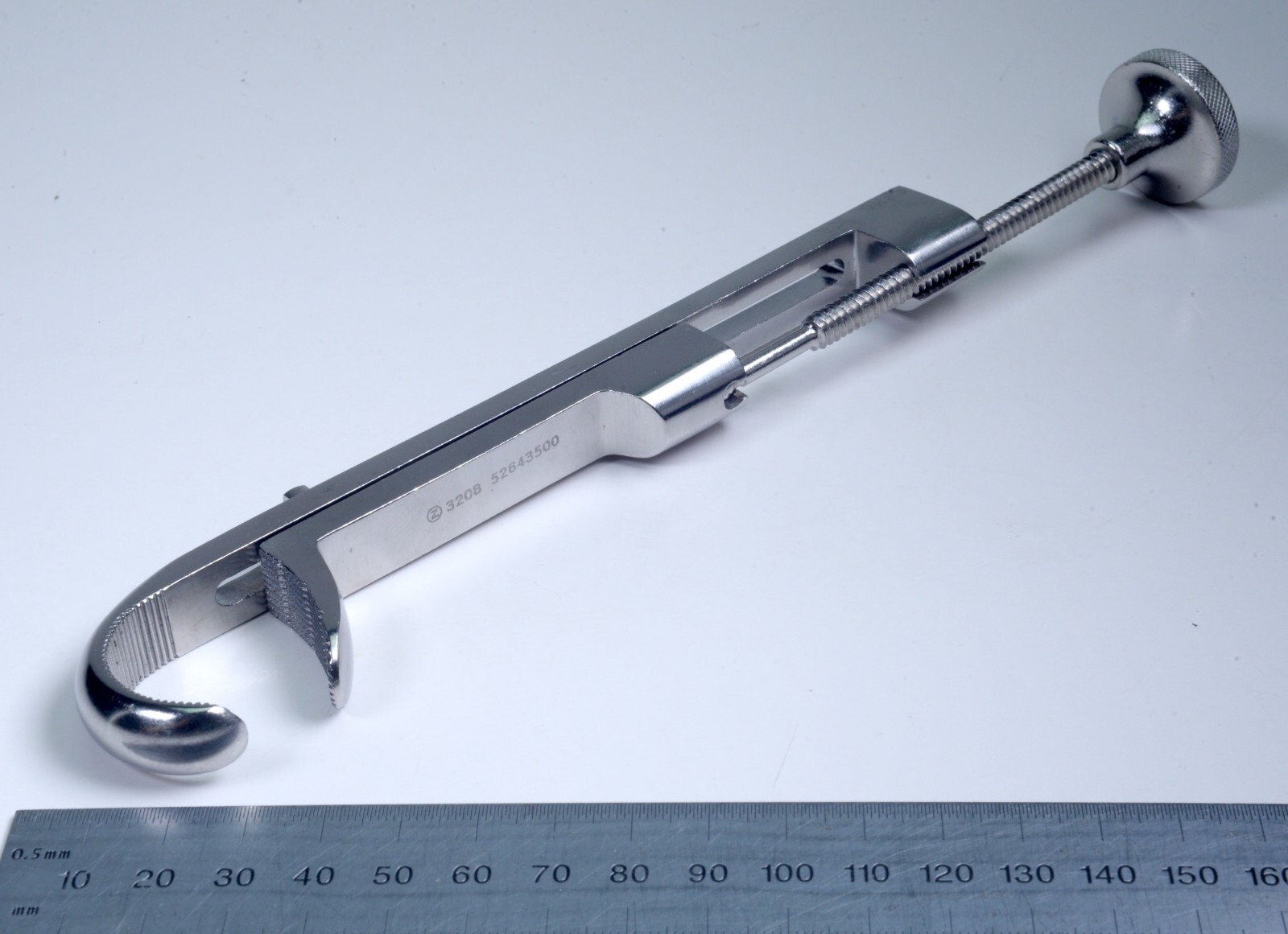 Zimmer #3208 Lowman Bone Clamp Stainless Steel 8¼” Surgical