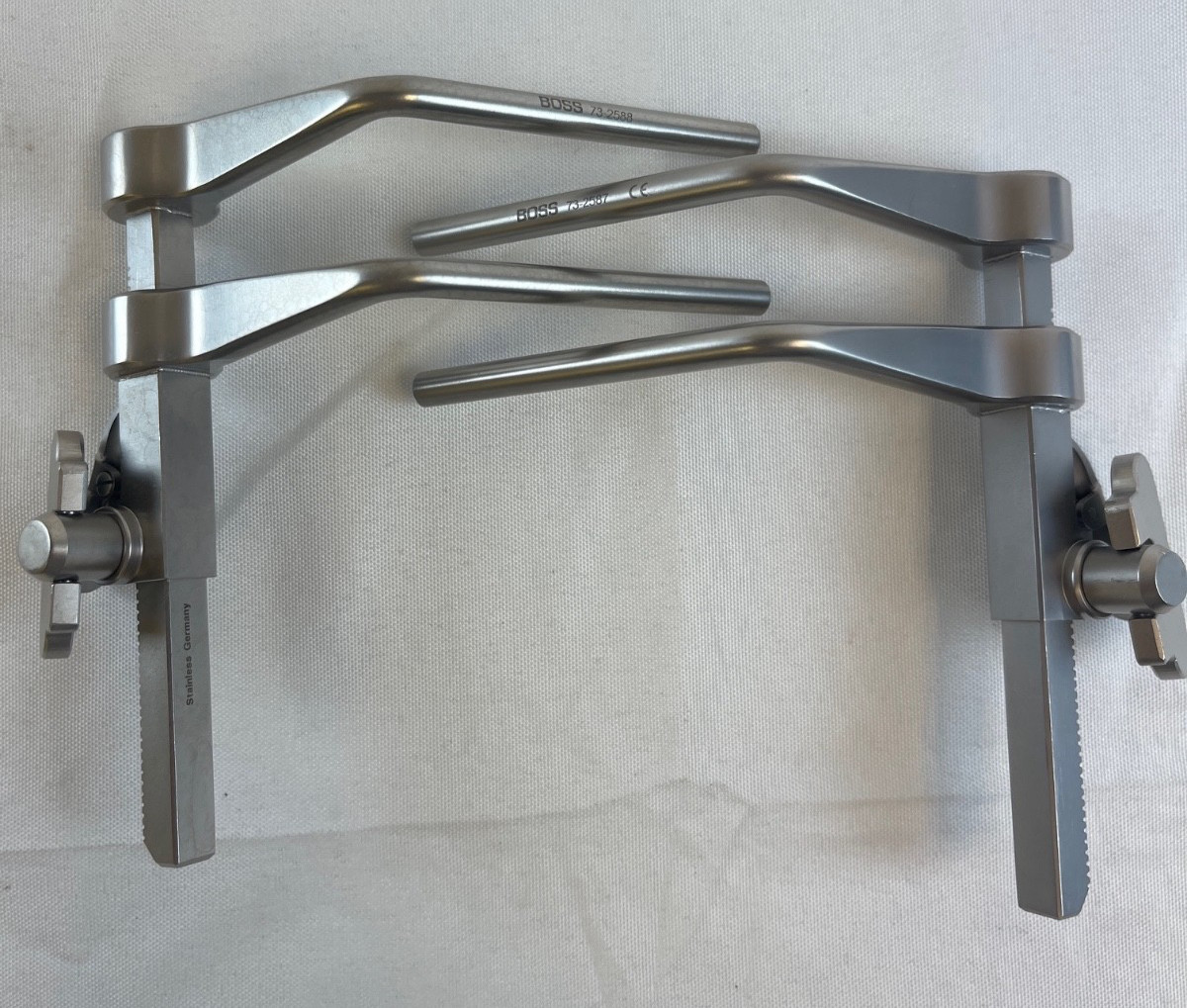 Boss Instruments 73-2587 & 73-2588 CVB Distractors Left & Right 100mm Rack Neuro
