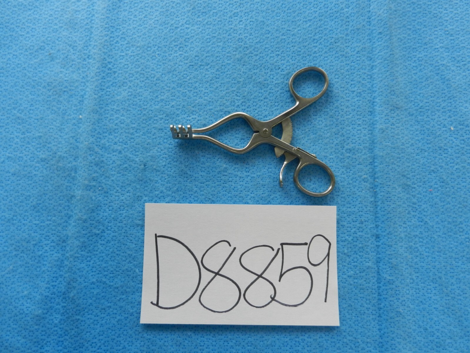 D8859 Jarit Surgical Weitlaner 2×3 Sharp Prong 15mm Deep Retractor 205-140