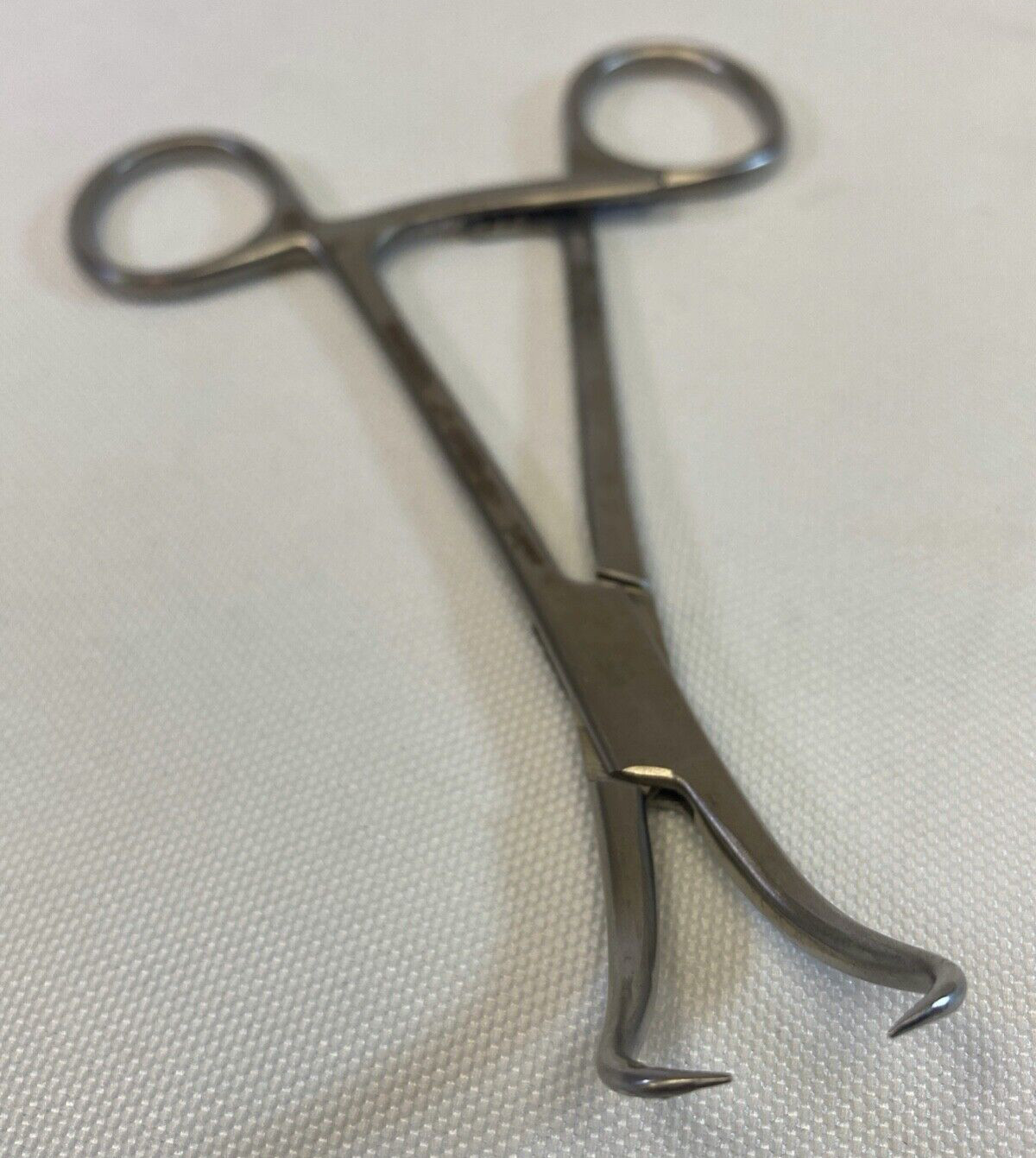 Arthrex AR-8943-07 Bone Reduction Forceps Curved Pointed 5.25″ Orthopedic Trauma