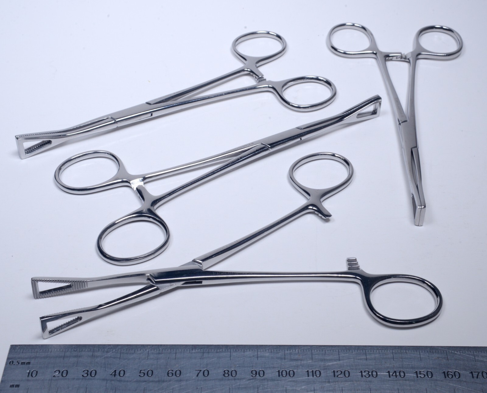 4x Symmetry #19-4000 Pennington Clamp 6″ Stainless Surgical Forceps