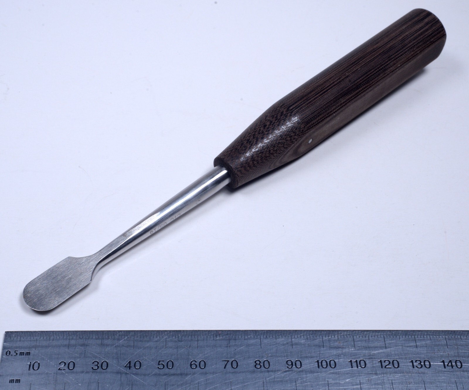 Boss Instruments #77-0360 Periosteal Elevator 7¾” Oval Edge 14mm Stainless
