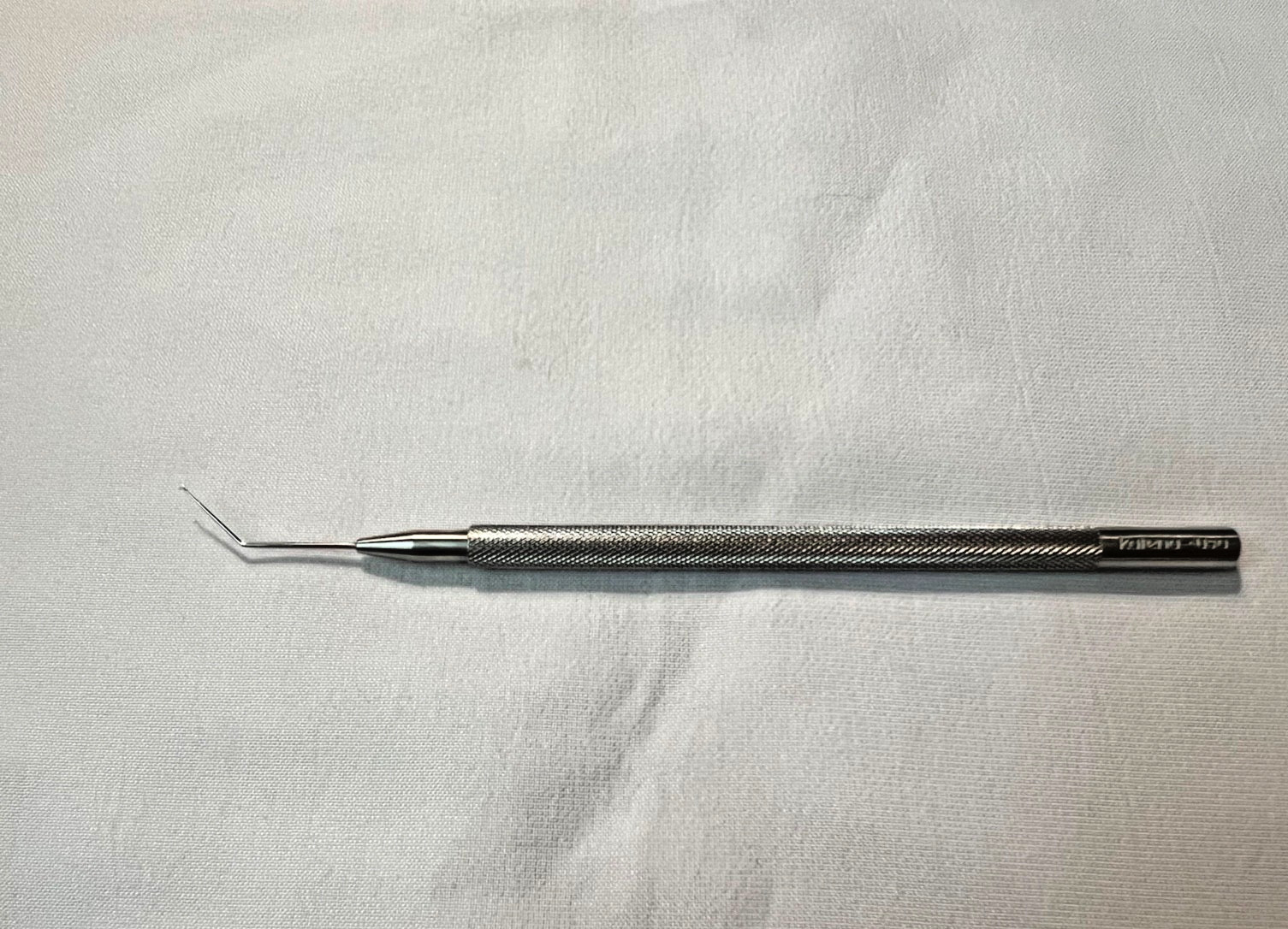 Katena K3-5531 Ophthalmic Fenzl Lens Manipulator Hook 0.15mm Dia. X 4-5/8″ L