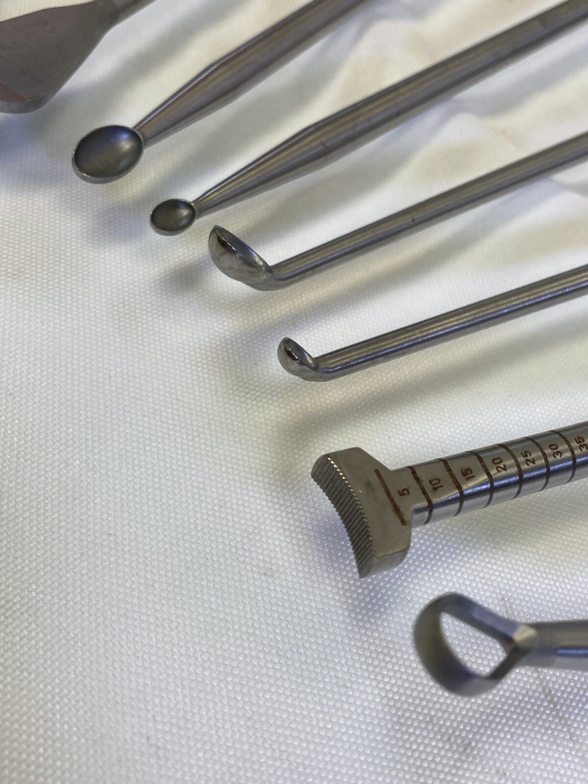 Set of 8 Stryker Reliance Anterior Lumbar Instruments 20″ Cobbs Curettes Neuro