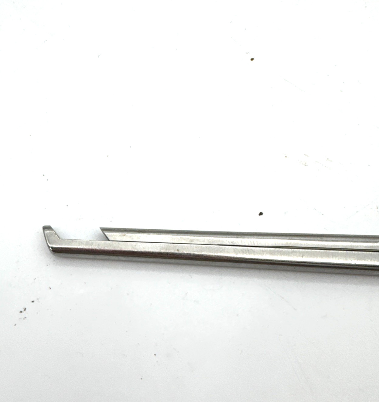 Aesculap FF722R Kerrison Non-Detachable Bone Punch 130° Upward 10″