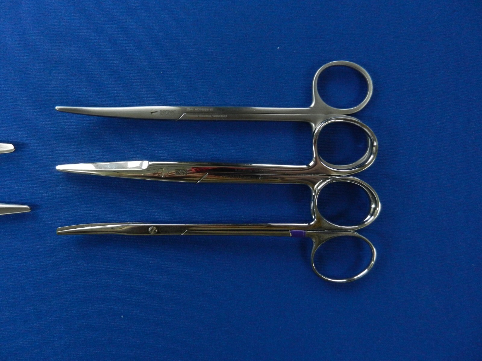 E5473 V. Mueller Konig Lot of 5 Straight & Curved Scissors 14-14.5cm Long