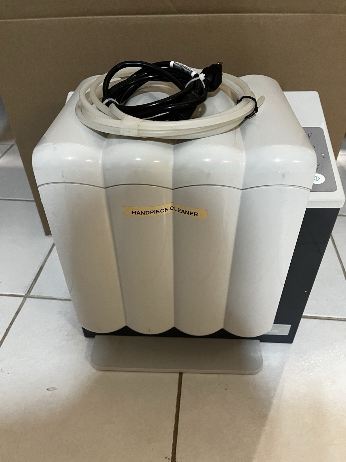 KAVO QUATROCARE Plus 2124A handpiece maintenance Unit