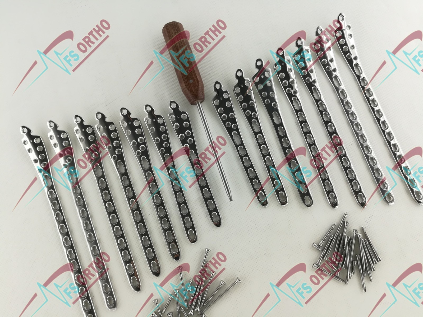 Distäl Tibiä Locking 5,7, 9 & 11 Hole Plates L& R & LCP Screw 100 Pcs SS316L