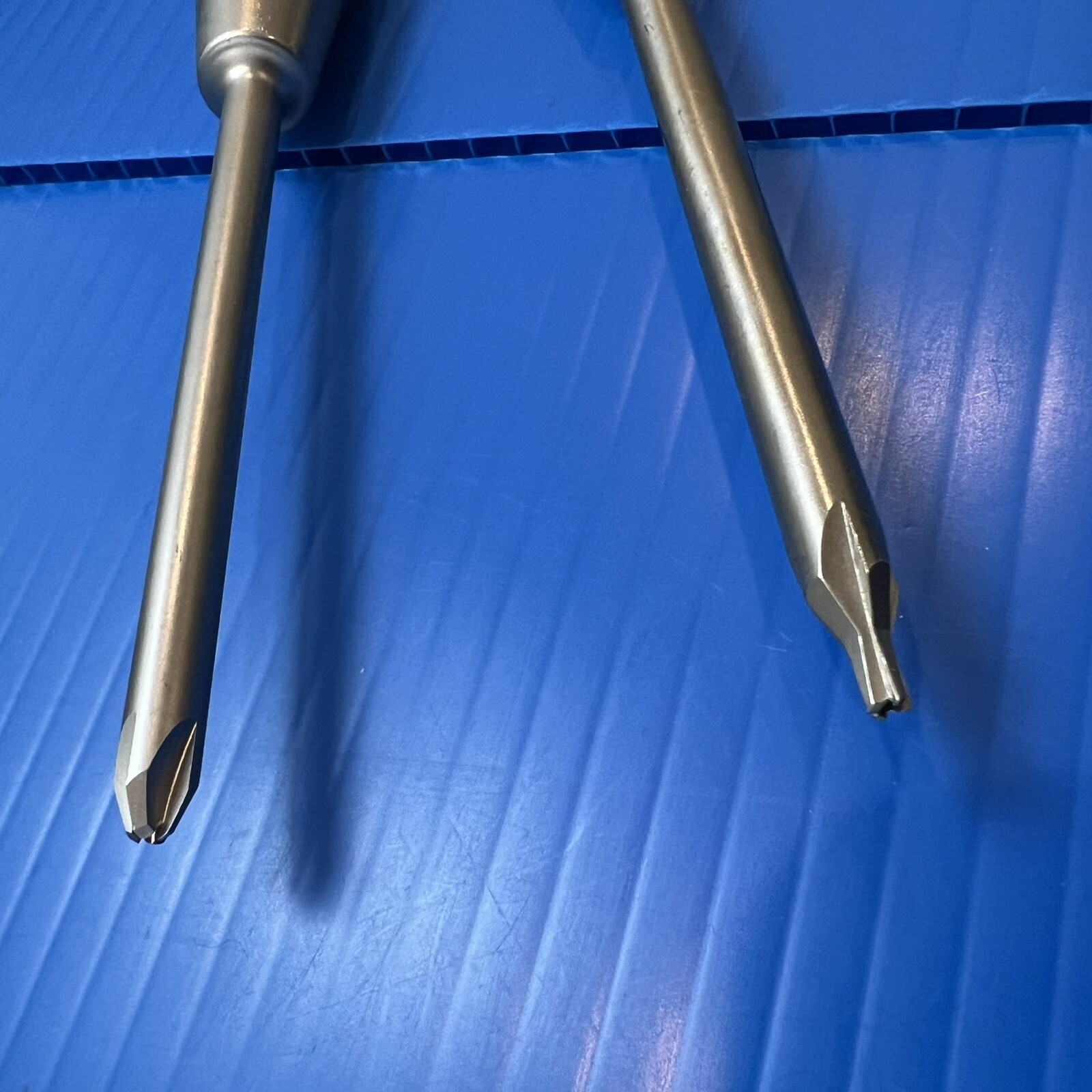Lot of 2 Medical Surgical Screw Drivers unbranded