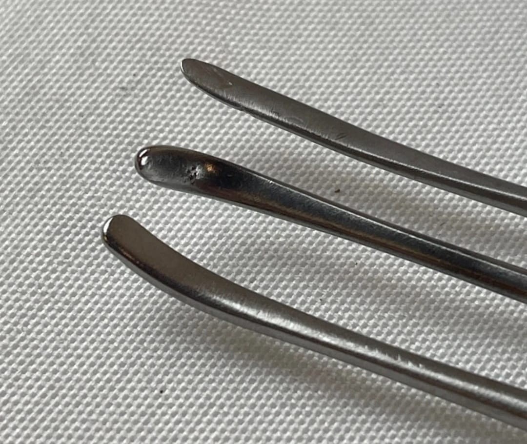 Set of 4 Aesculap Codman Penfield Dissectors & Hook Probe Neurology Orthopedics