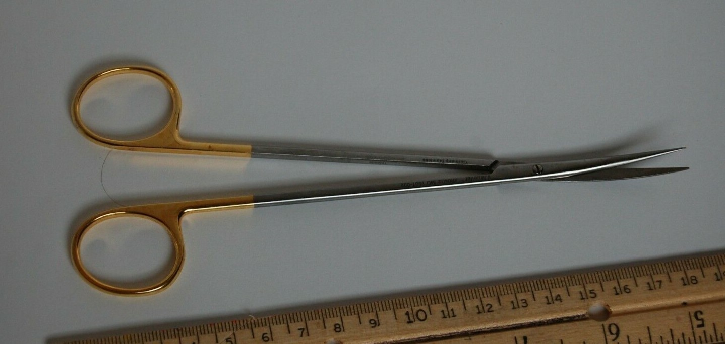 V. Mueller surgical scissor sharp tips Metzenbaum Stainless Germany 18 cm