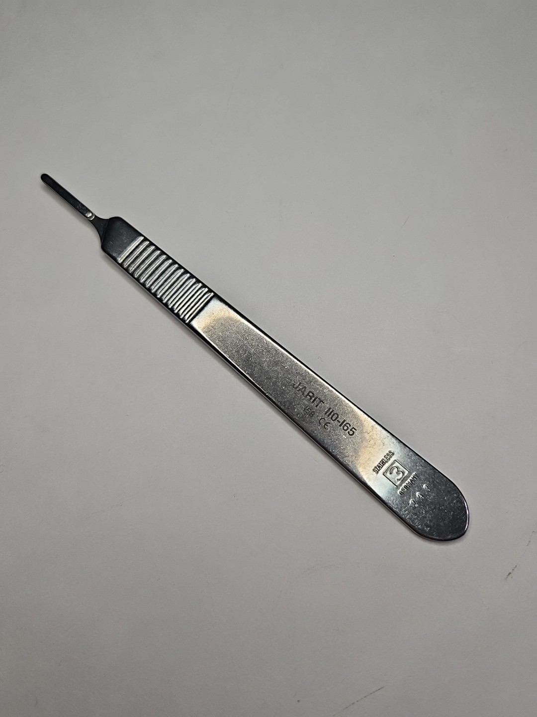 Jarit 110-165 Knife Handle, No 3, MM and CM Scale, Straight, 4-7/8″