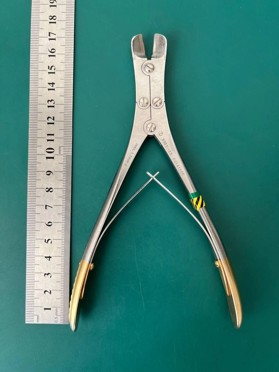 Zimmer 3925-25 Double Action Cutter 1.7mm 9″ Orthopedic Trauma Surgical