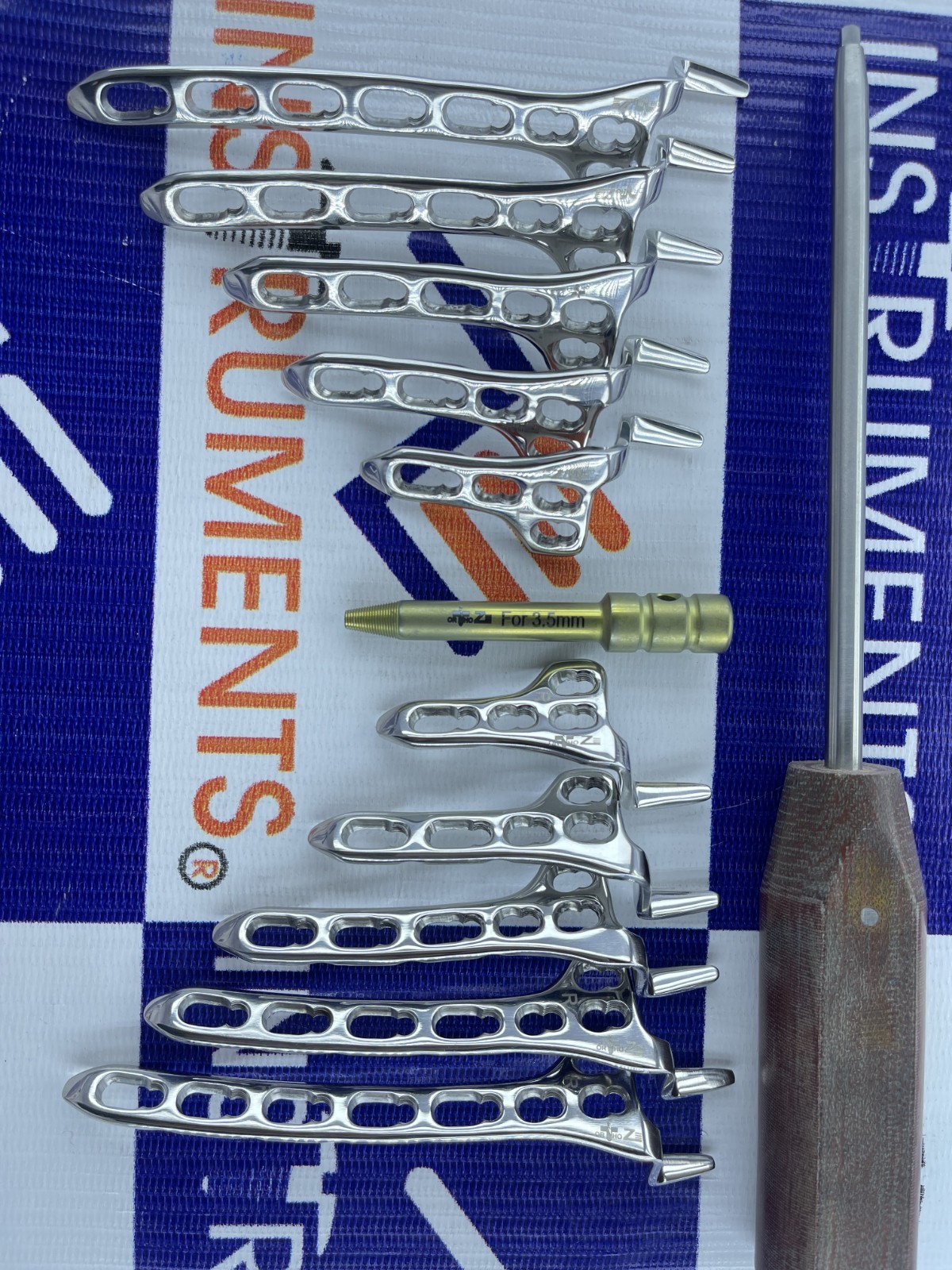 Clävicle Hook Locking Plate 3.5mm 3 to 7H L & R with Screw (57 pcs set) SS 316L