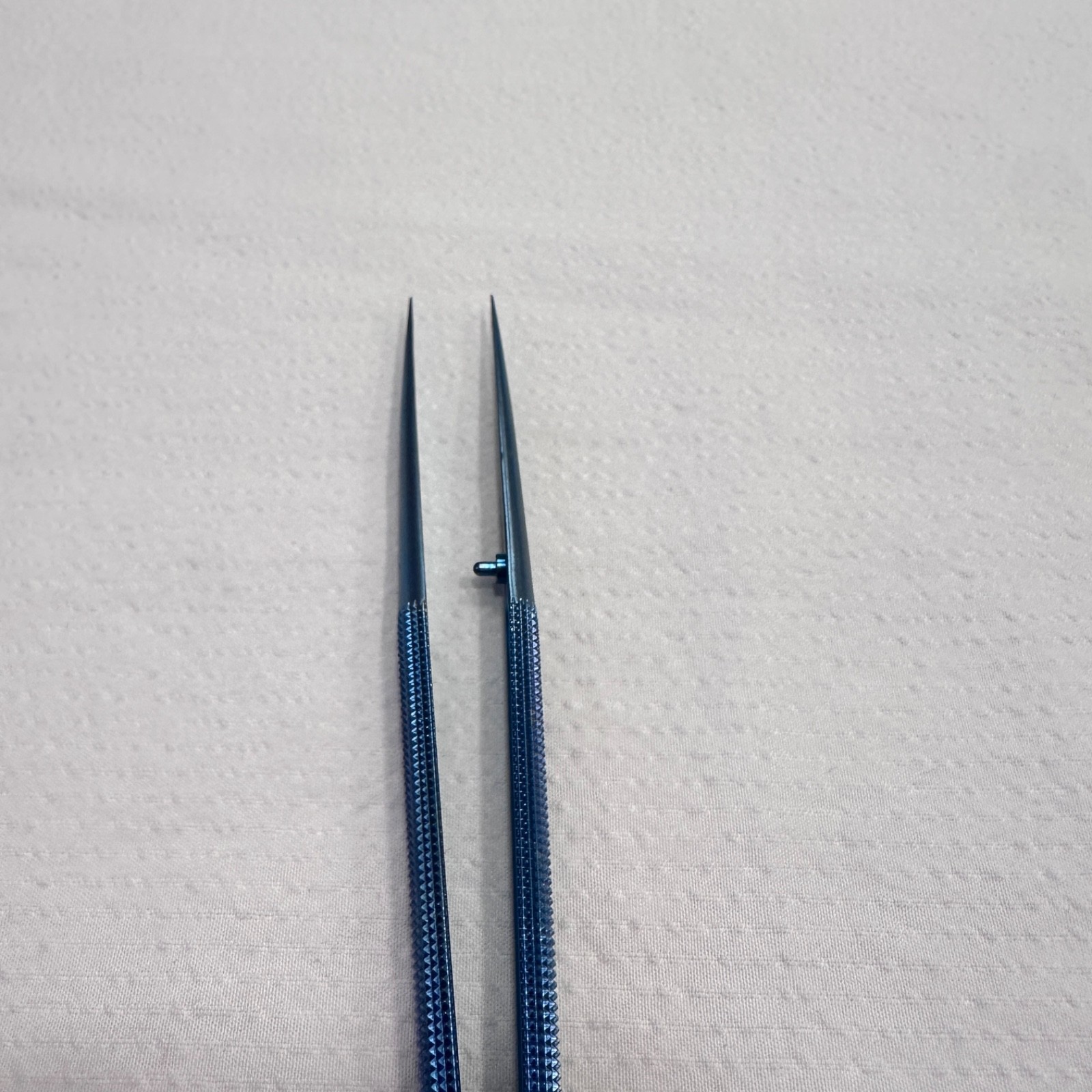 ASSI. T230 Classic MicroLite Titanium Forceps 18cm – 0.15mm tip
