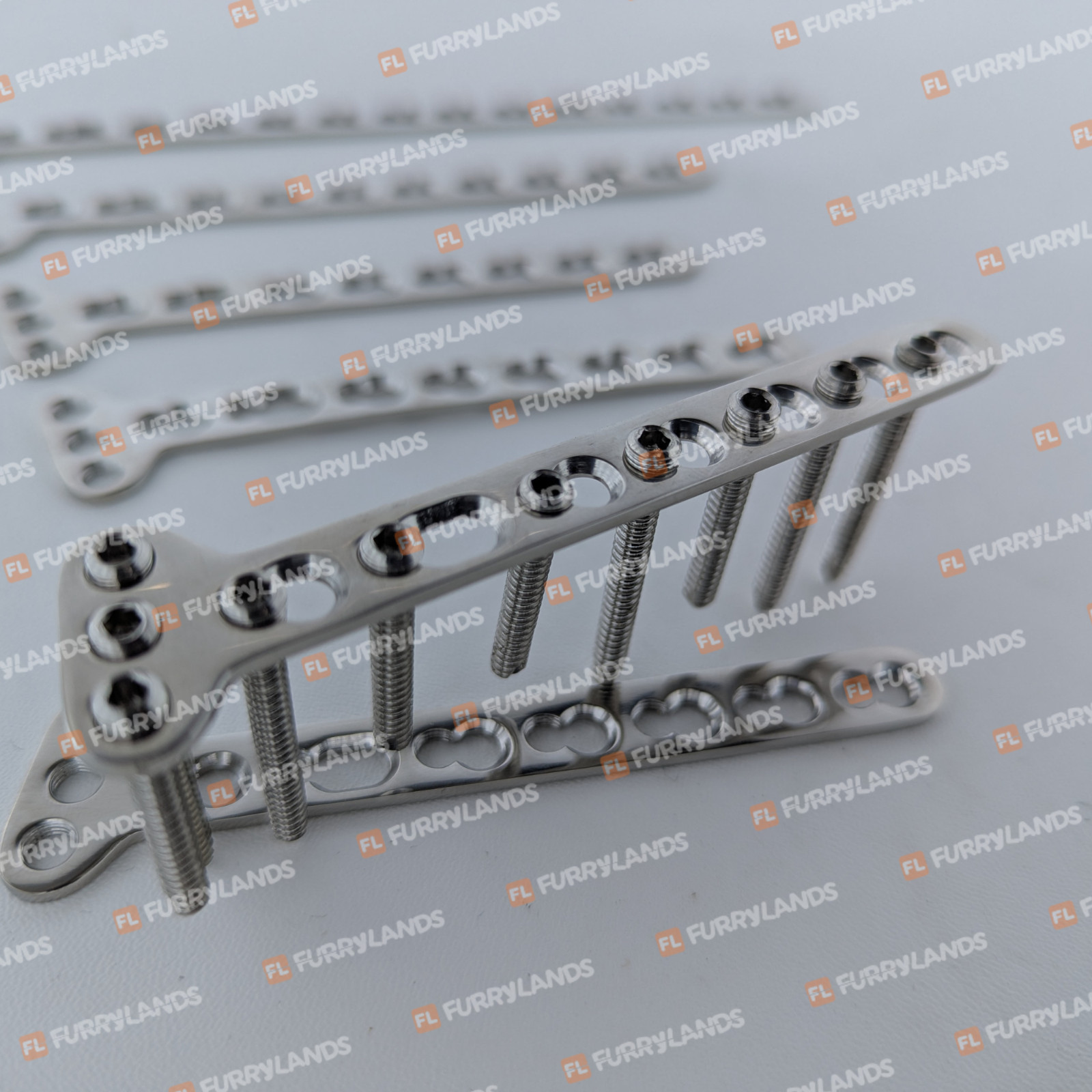 Distäl Radius Volar T Oblíque Plates L+R & Locking Hex Screws 70 Pcs Set SS 316L