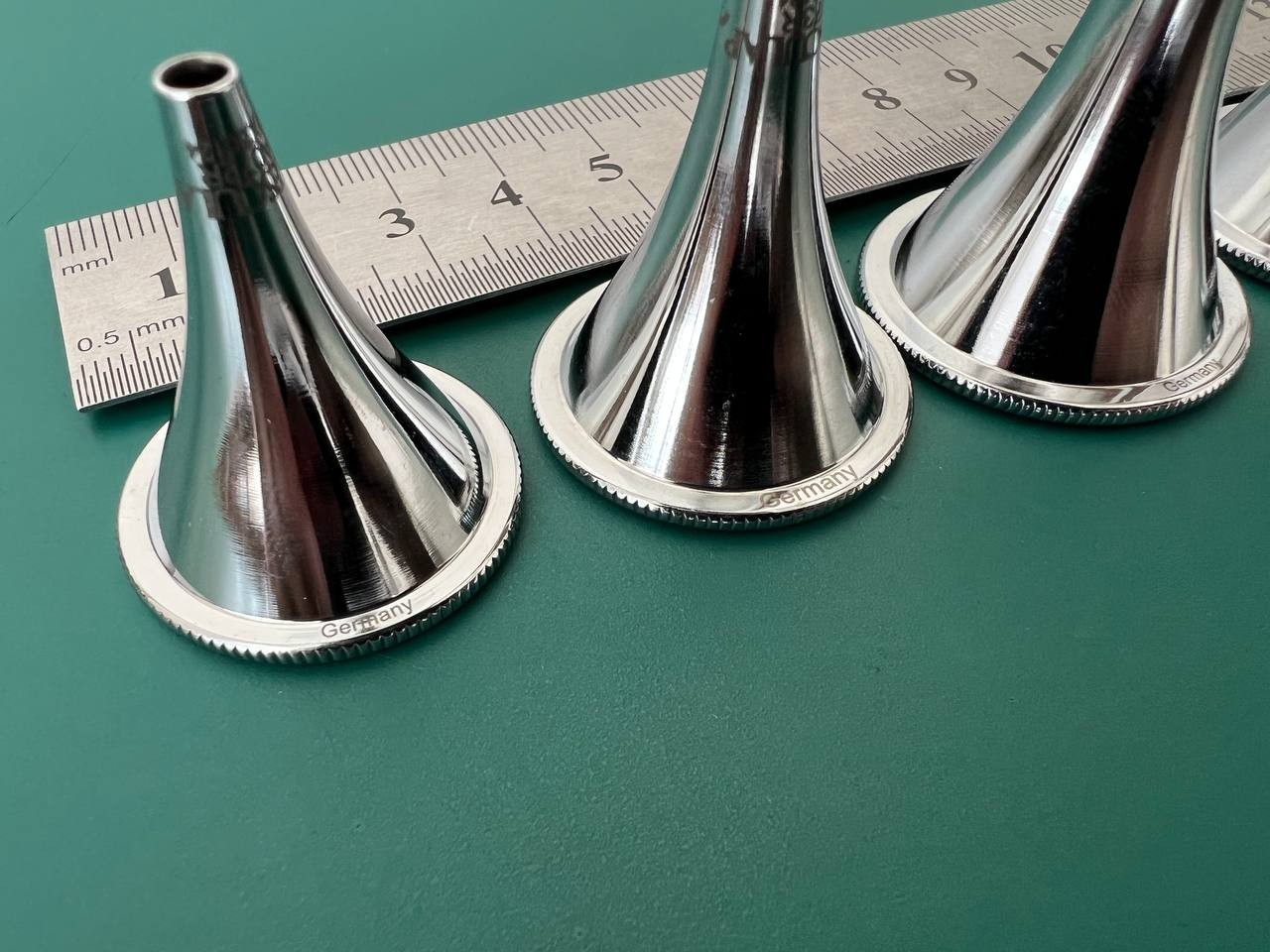 Set of 4 Aesculap Ear Speculum, size 1,2,4,5 MA072R, MA073R, MA075R