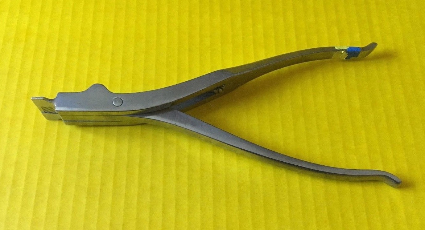 George Tiemann Surgical Orthopedic Three-Prong Cast Spreader 9″ REF: 97