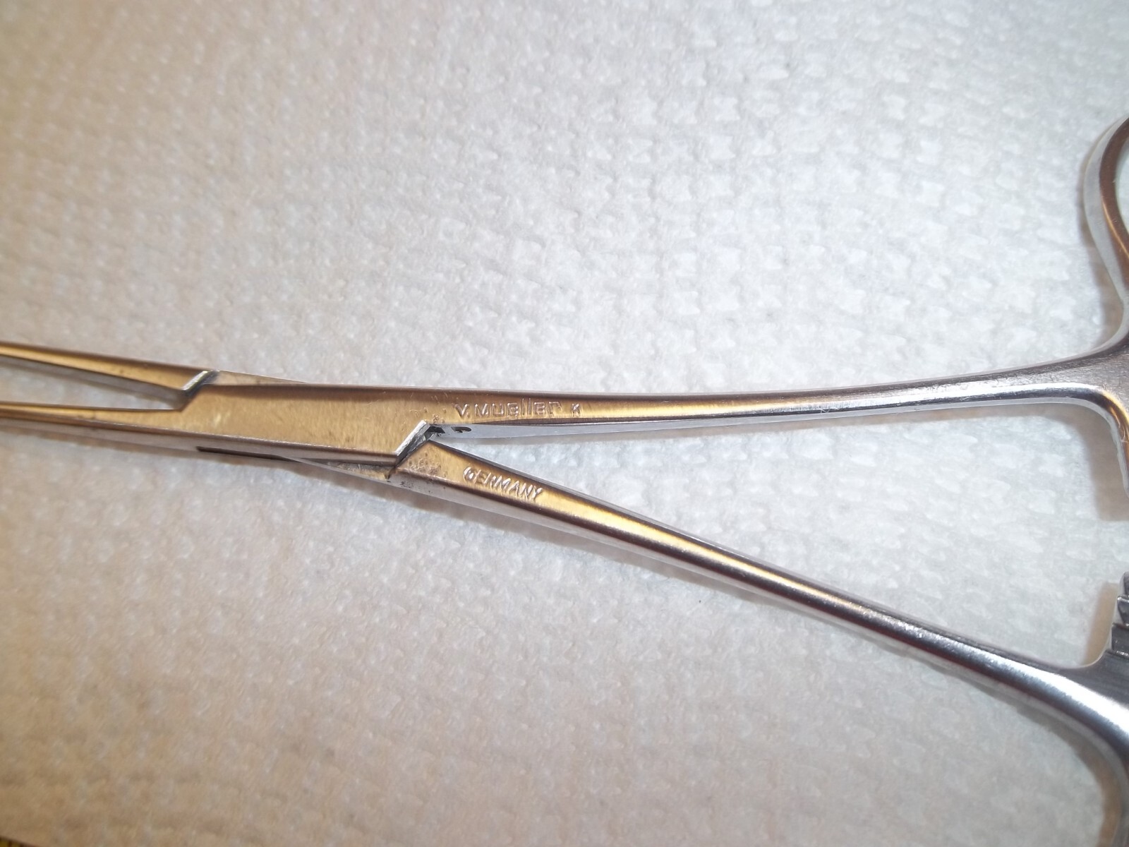 V. Mueller Surgical CH-7950 Javid Artery Shunt Clamp (med-3028)