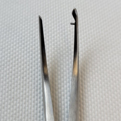 Millennium 2-5145 Tendon Interlacing Forceps, Curved Tip, 6″, Orthopedic