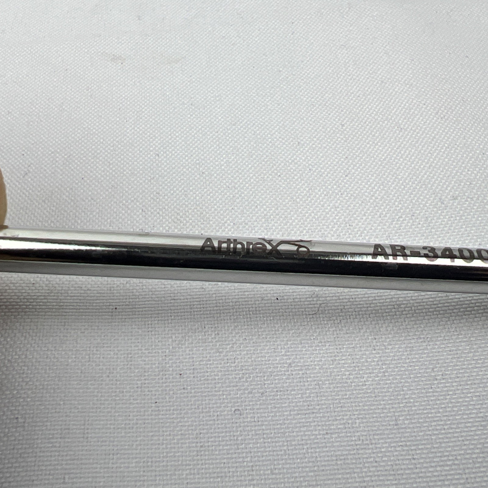Arthrex AR-3400-4.5, Operative Cannula Fenestrated
