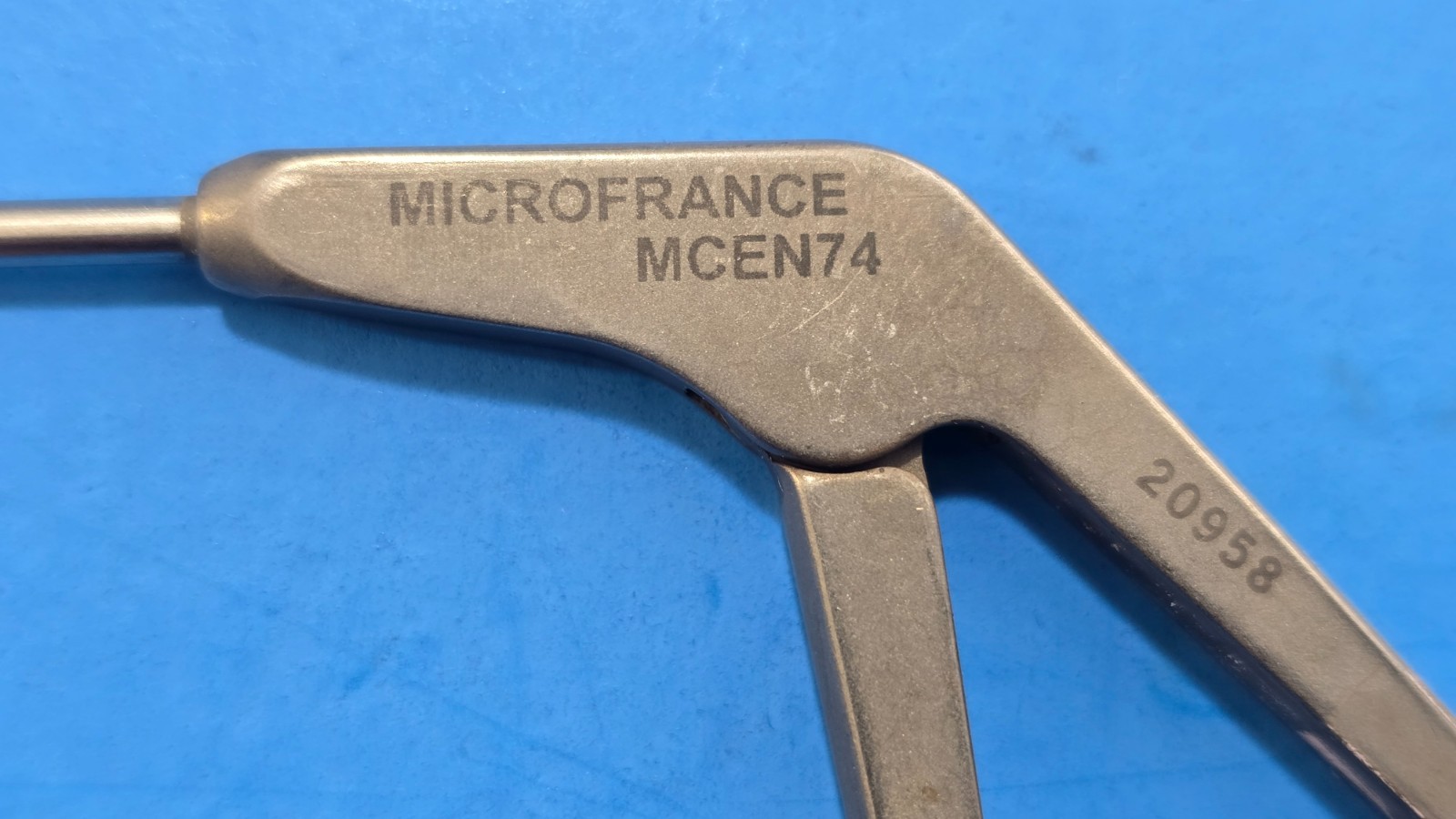 Medtronic Microfrance 20958 Arthroscopy Punch 2.5x7mm Angle Up