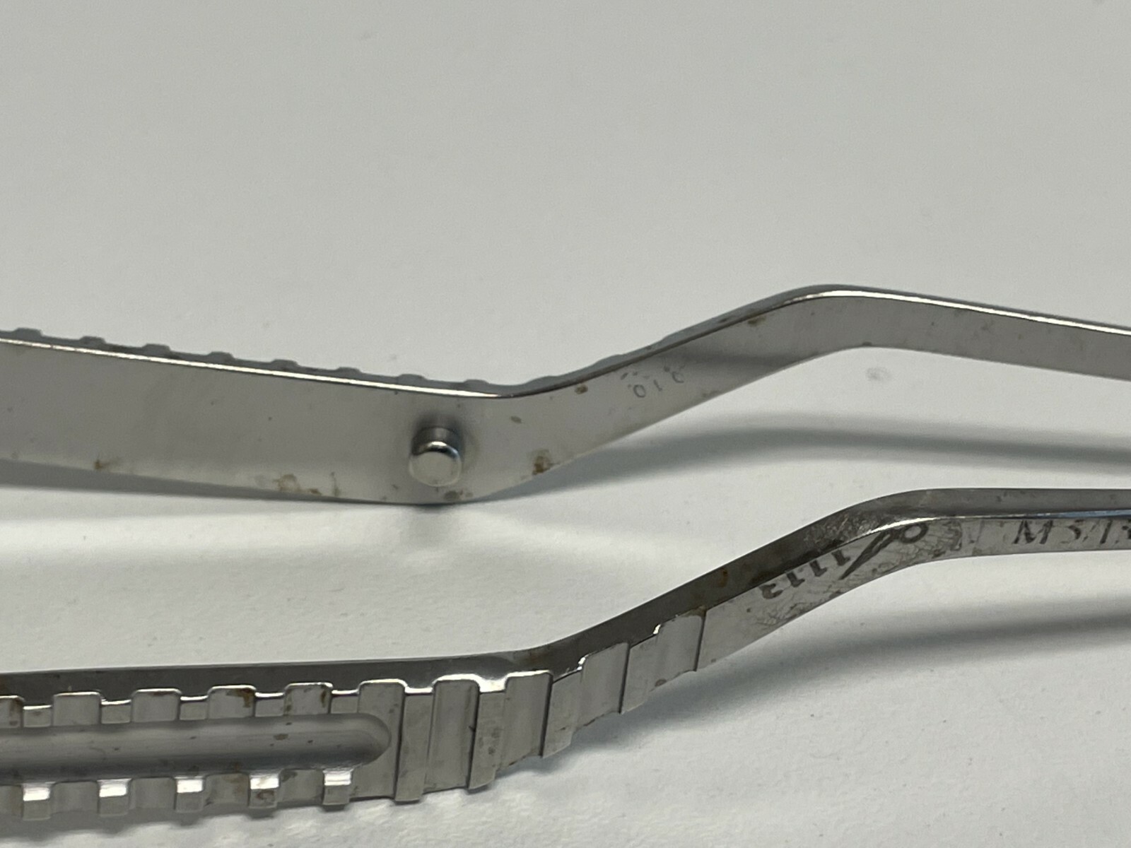 AA2: Ruggles RN8001 Scissors