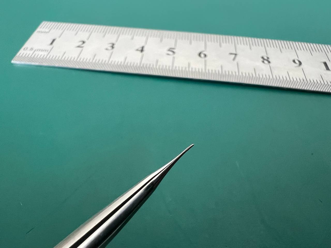 ASSI s&t d-5az Vessel Dilator 11 cm long, angulated tip diameter 0.2 mm