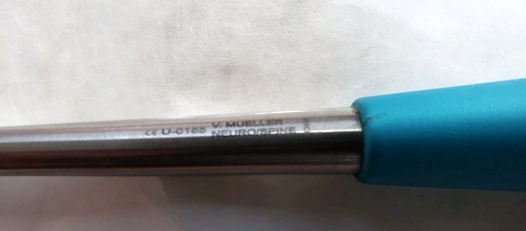 V.Mueller U-0165 Orthopedic Neuro/Spine Curette Oval Cup 10″ Size #000 Up Angled
