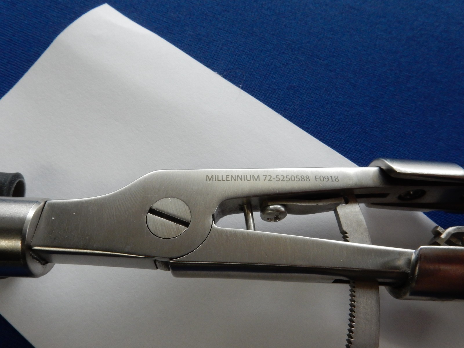 Millennium 72-5250588 Laparoscopic 5mm x 33cm Needle Holder Axial Handle