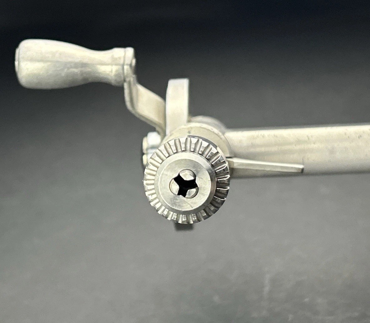 Hand Drill Orthopedic With Small Jacobs Chuck w Key ZIMMER 895