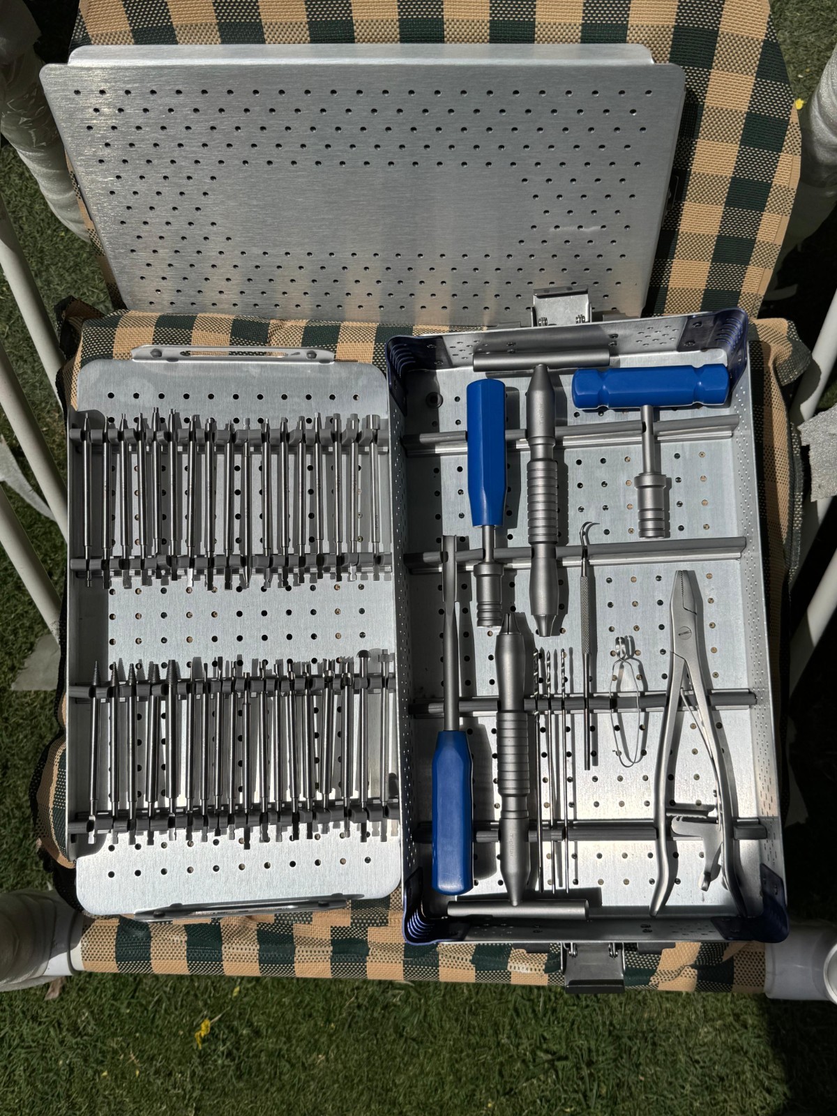 Broken Screw Removal Set Orthopedic Surgical Kit Extraction Instruments