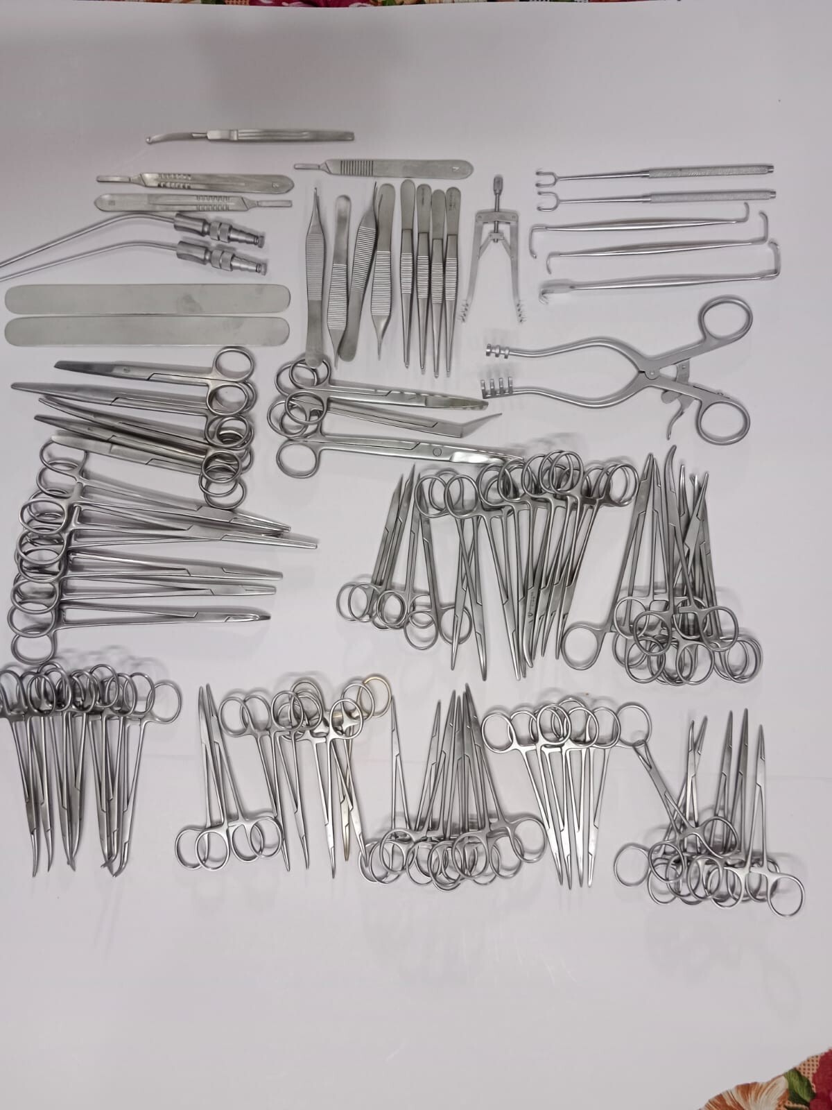 Plastic Surgery Surgical instruments 82 pcs set Fine quality