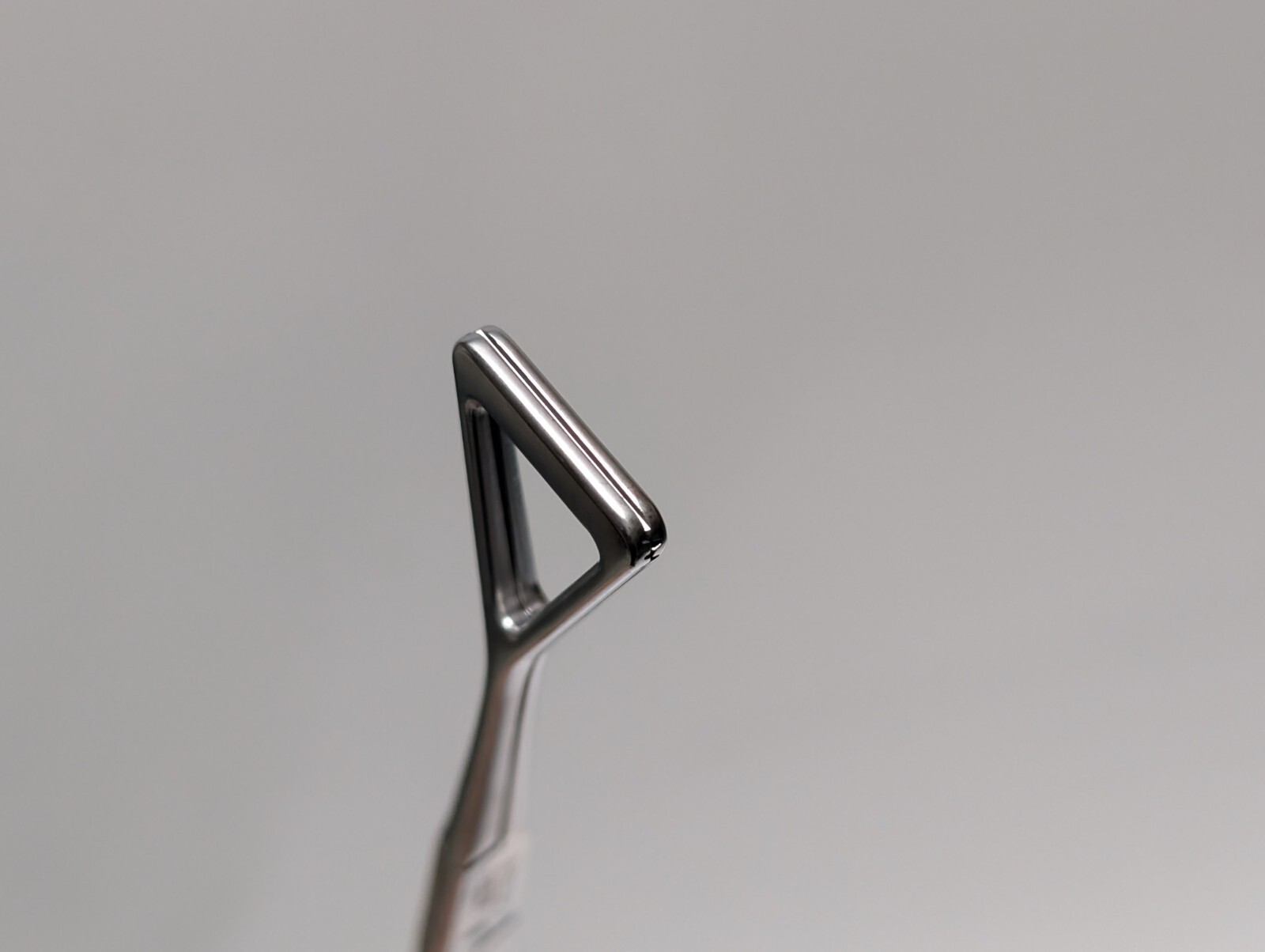 2 pcs. AESCULAP EA062R Collin Atraumatic Grasping Forceps (USED).