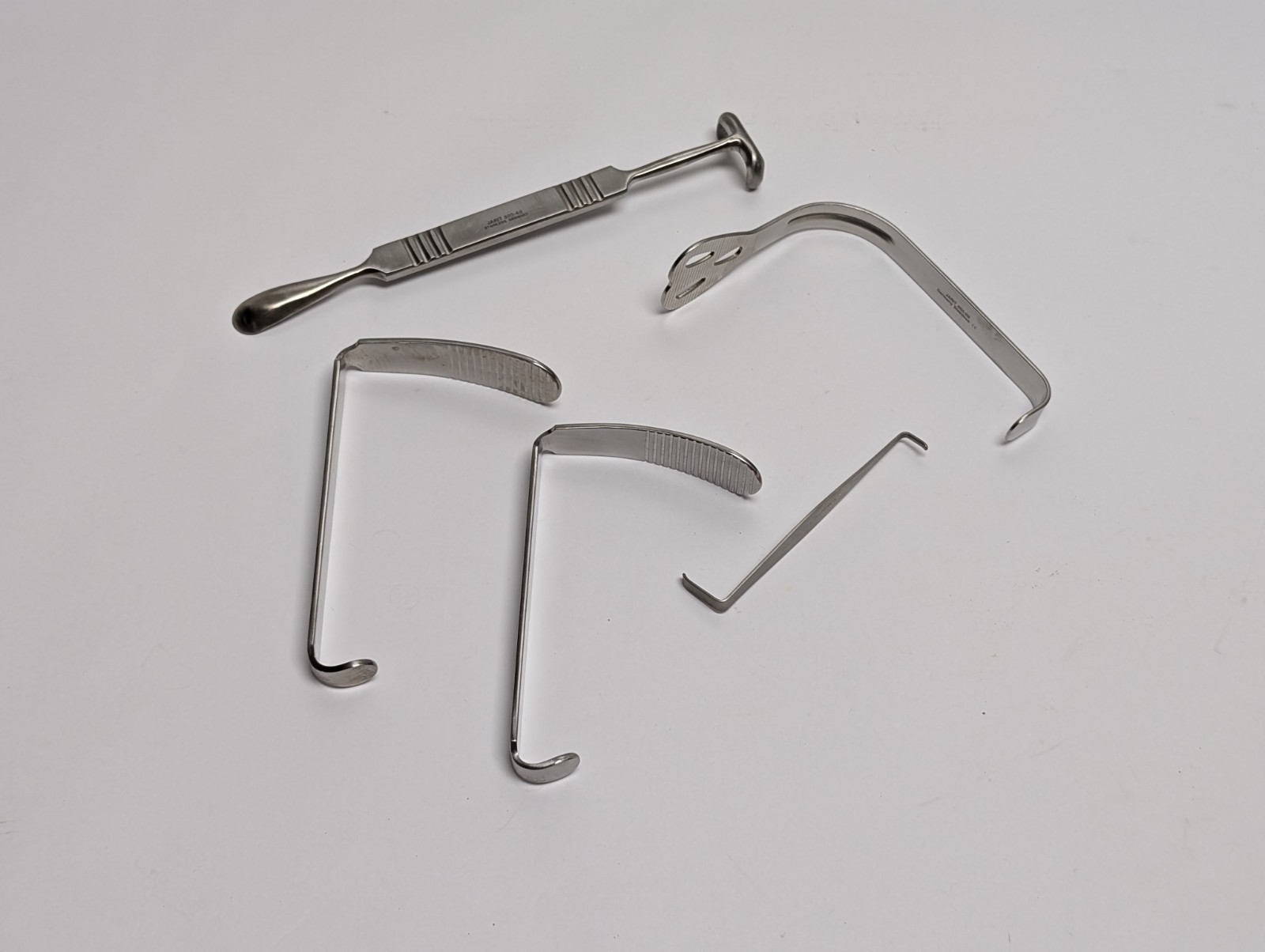 5 pcs. JARIT 450-126 450-151 300-411 V. MUELLER SU3720 Surgical Instrument USED